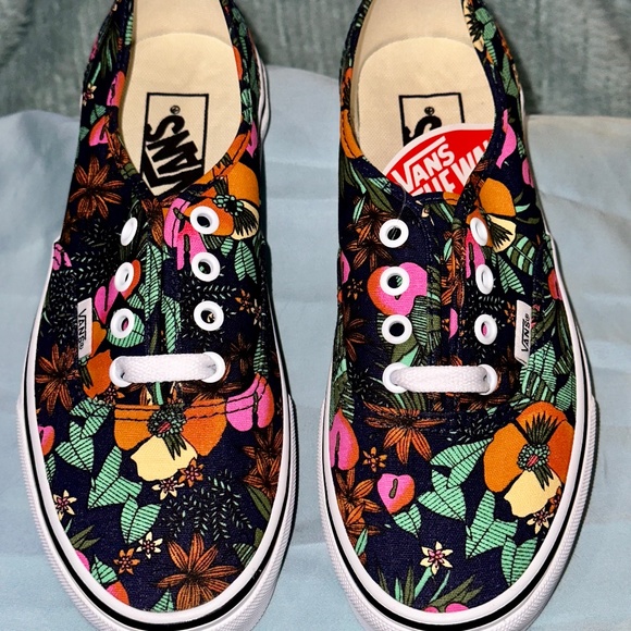 Vans Size 7 Tropic - Picture 2 of 2
